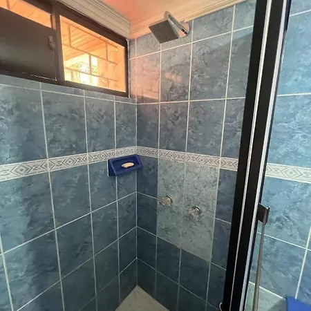 Apartment Beachfront 3br In With Wifi